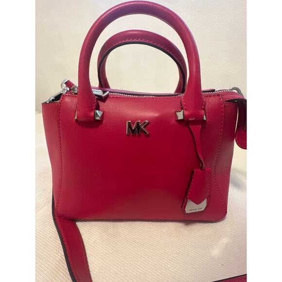 Michael Michael Kors NOLITA MINI MESSENGER excellent condition NWOT - Picture 10 of 15